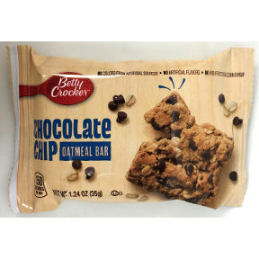 Betty Crocker Chocolate Chip Oatmeal Bar F32-3939003-8200 - 1.24 oz travel size chocolate chip oatmeal bar in individually sealed package.