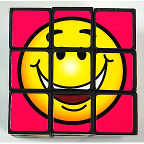 Magic Cube Puzzle G01-0159906-8200
