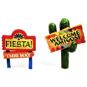 Polystone Mini Fiesta Welcome Signs (2 pc set) U03-0601232-0392- 2 pc set of mini Fiesta style Welcome Signs. Garden décor.