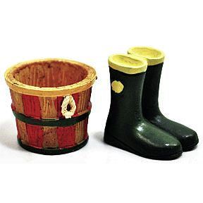 Polystone Mini Country Boot & Barrel, 2 pc set U03-1201232-0292-set of 2 pcs. Mini country boot & barrel. Garden décor.